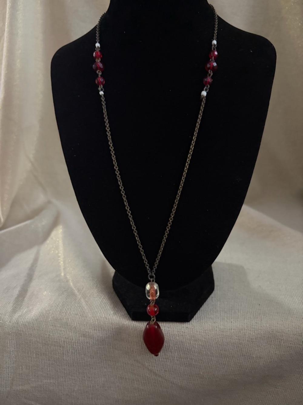 Red Beaded Pendant Necklace - Women Jewelry